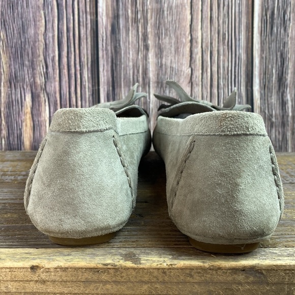 Women's UGG Australia Lilliana Grey Fixed Bow Suede Flats loafers - Picture 4 of 11